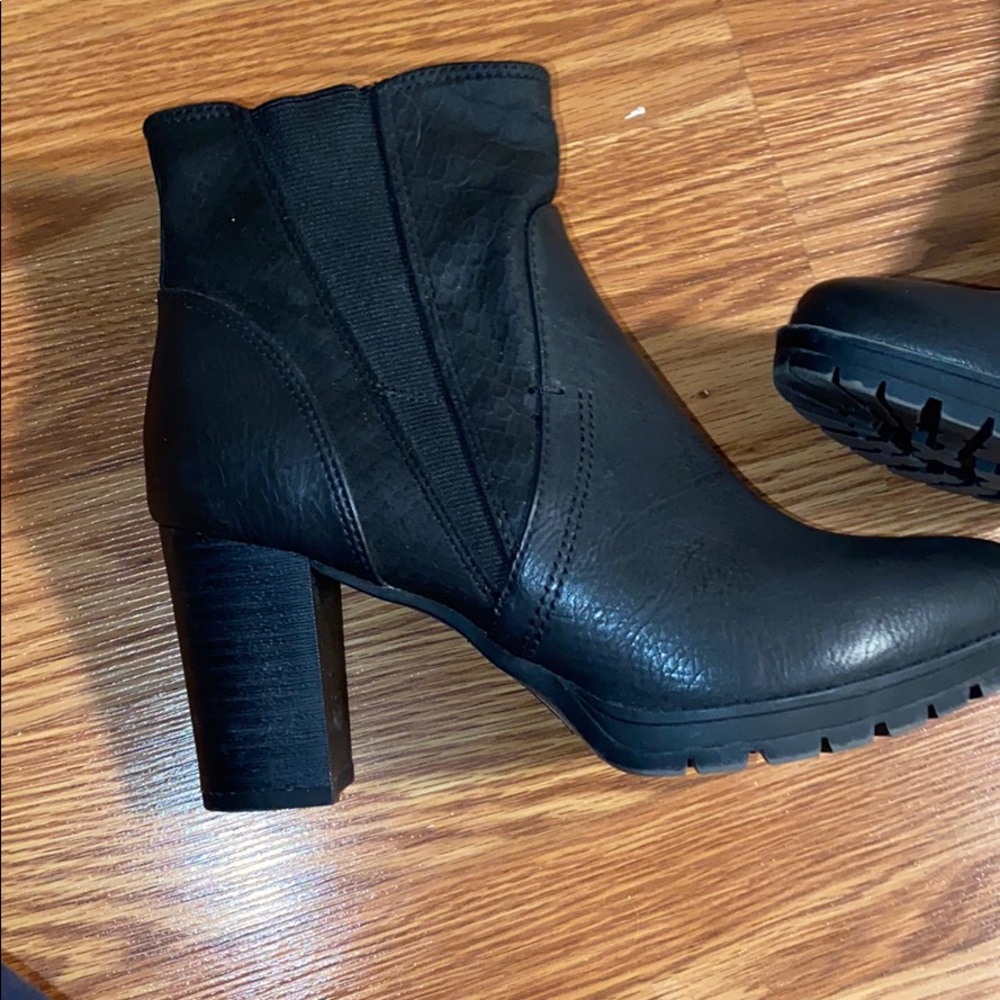 Natural Soul Black Booties